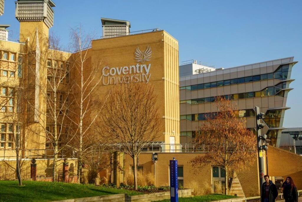 Comfortable Town House In Coventry City Centre Vila Exterior foto